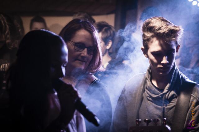 Eine perfekte Show präsentierte die Baerenbande der Friedberger Konradin-Realschule im Augsburger Jugendhaus Lehmbau