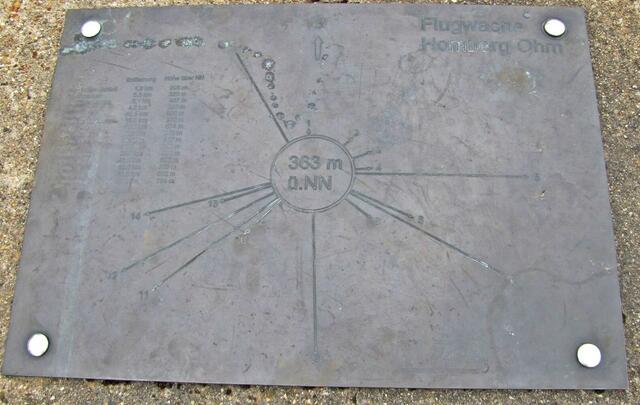 Von der Flugwache Homberg/Ohm hat man eine tolle Aussicht - bei klarer Sicht.