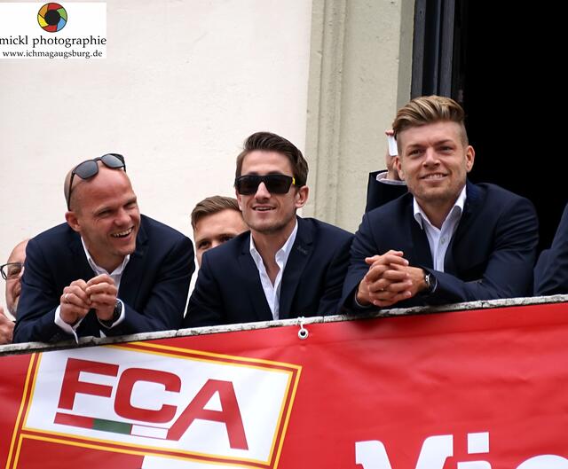 FCA-Fan-Feier auf dem Rathausplatz Augsburg - Foto: Michael Ortner - http://www.ichmagaugsburg.de