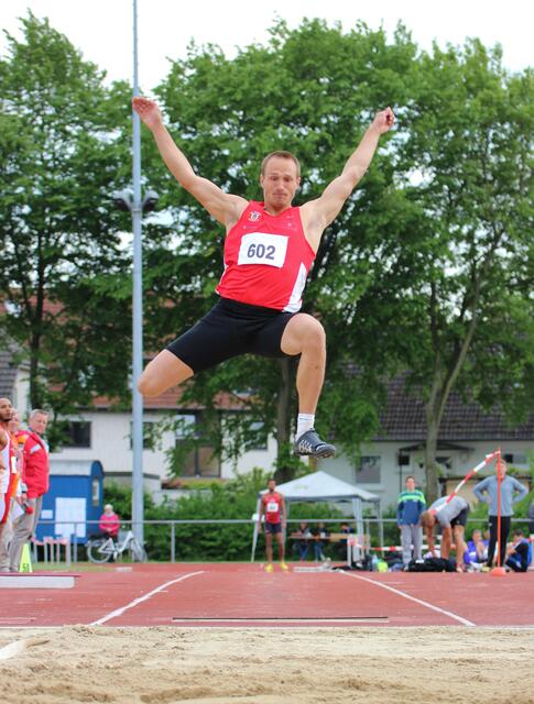 Weitsprungsieger Michael Schrader | Foto: Hubert Lödding