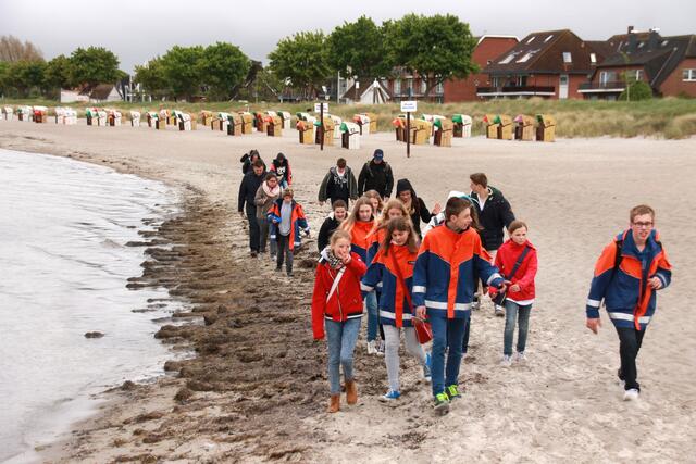 Der Weg zum Hansa-Park wurde am Strand durchgeführt