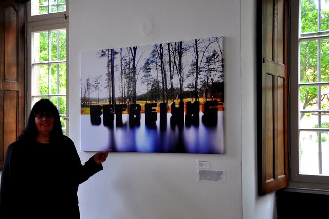 Vernissage Ausstellung "BEFREIUNG" im Kloster Willebadessen. Kunst von Susanne Schumacher.