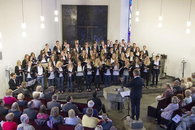 Der Jugendchor der Neuapostolischen Gemeinde Hannover