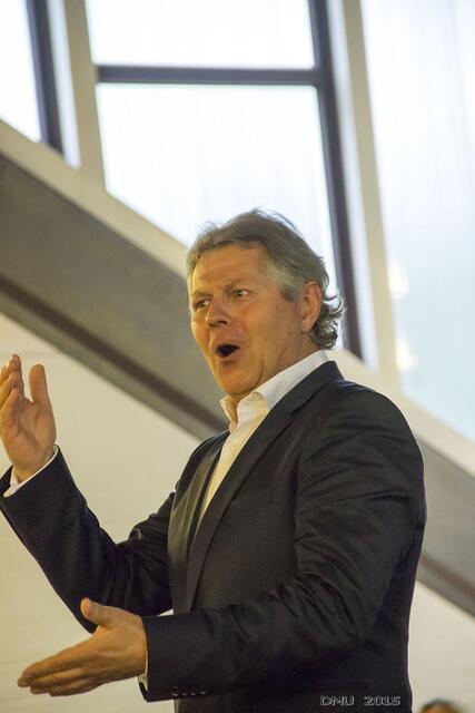 Chorleiter Uwe Krahforst