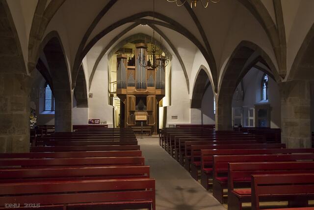 Blick auf die Orgel.