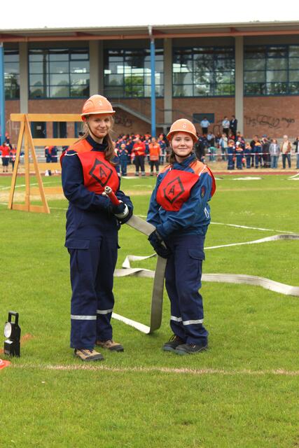 Der Angriffstrupp ist schonmal so gut wie fertig. Wartet nun auf die nächsten Befehle