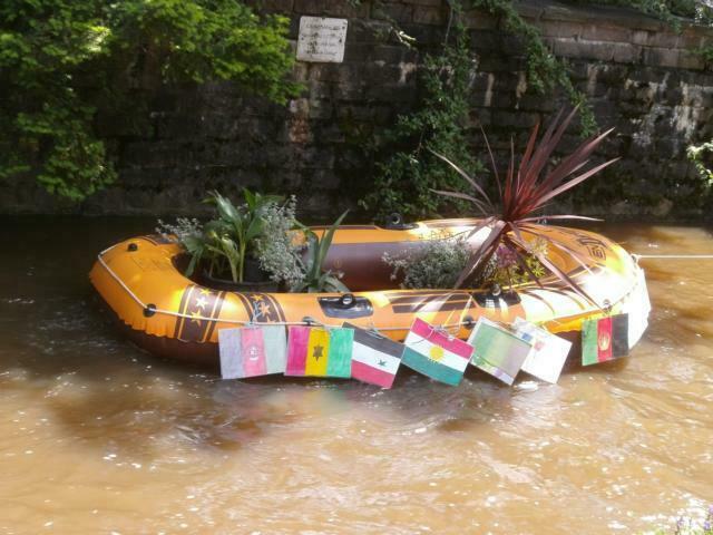 Blumenlust 2015 - Die Bad Wörishofer Asylbewerber haben mit dem Titel "Unsere neue Heimat" ihre Anreise dargestellt.