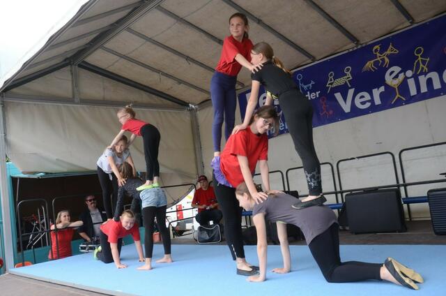 Garbsens fest der vereine 2015, Rathausplatz  04  Träumer, Tänzer und Artisten