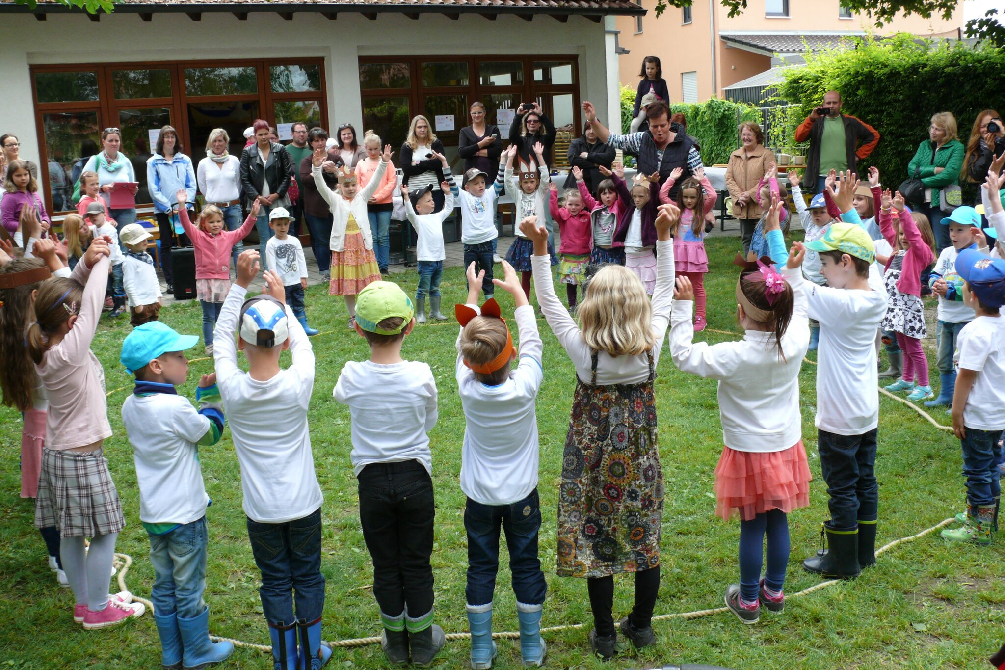 Wald-Sommerfest im Kindergarten Ostendorf - Meitingen