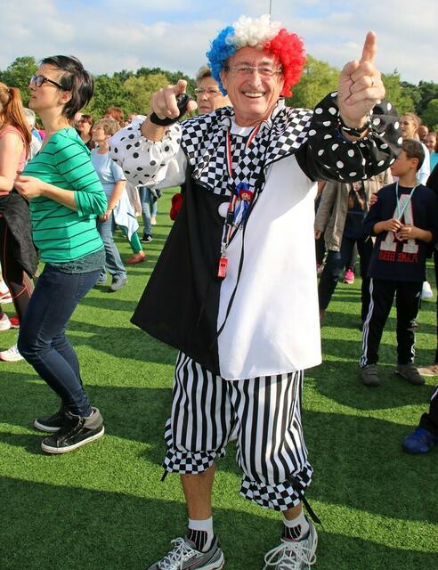Zumba-Fitness-Party mit Claudia Thiele – Stadtwette und Sportabzeichen-Fest im Herrenwaldstadion (24.06.2015) | Foto: Sören-Helge Zaschke