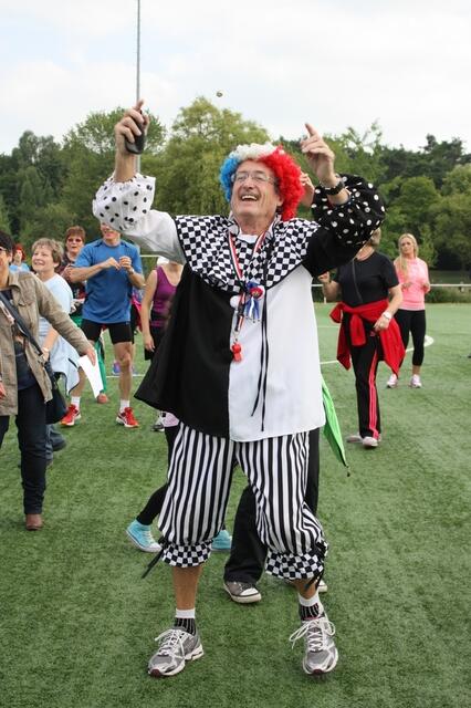 Zumba-Fitness-Party mit Claudia Thiele – Stadtwette und Sportabzeichen-Fest im Herrenwaldstadion (24.06.2015)
