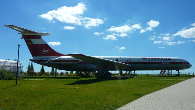 Links im Bild ist der Airport Stölln mit der Ausstellung Sternenpark zu sehen. Dort wird der Kurzfilm über die Lady Agnes gezeigt. Diesen sollte man sich unbedingt ansehen.