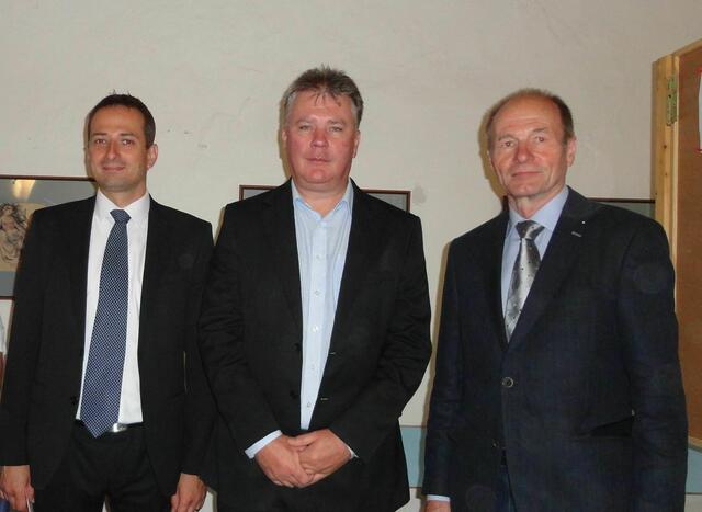 Šternberks Bürgermeister Stanislav Orság, der 2. Bürgermeister Michal Oborný und der Günzburger Stadtrat Manfred Proksch | Foto: Manfred Proksch