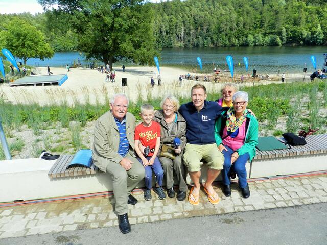Gruppenfoto mit Jens Kölker.