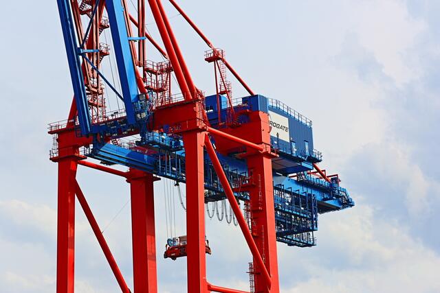 Detail einer Containerbrücke.