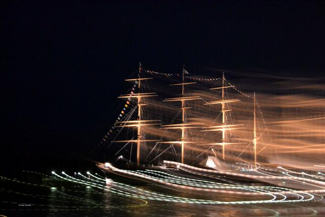 Viermastbark Passat in Bewegung? Dank Wischtechnik scheint sich das Schiff zu bewegen. (Foto: Katja Woidtke)