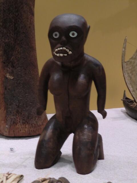 Grimmig ist die Feuergöttin auf Hawai