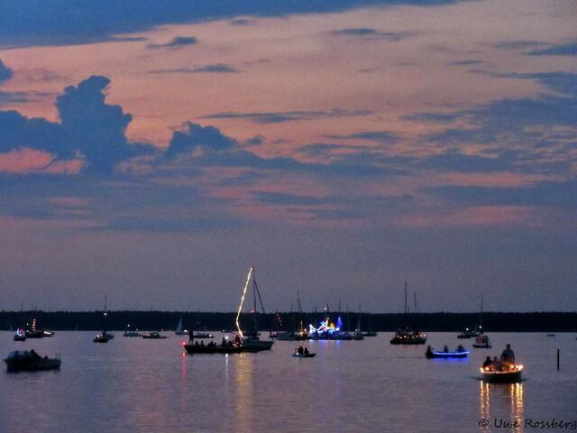 Überall Boote
