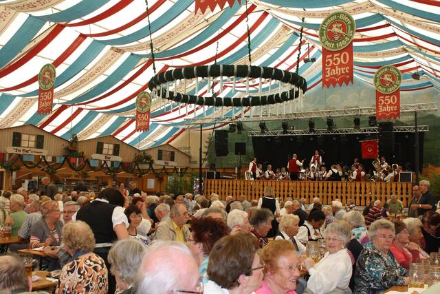 Seniorennachmittag während des Volksfestes 2014.