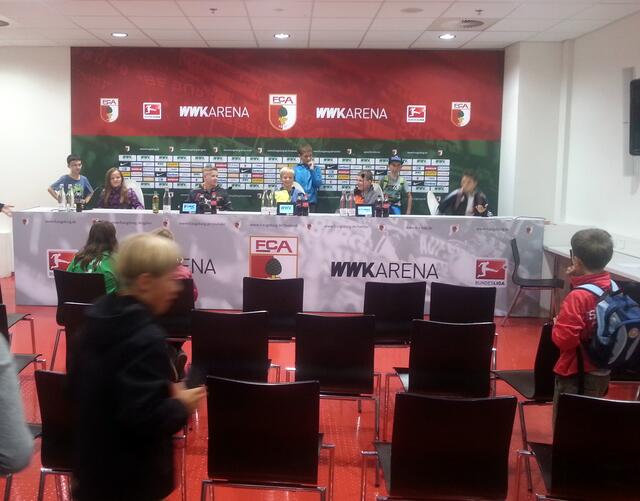 Jetzt zur Pressekonferenz ;-)
