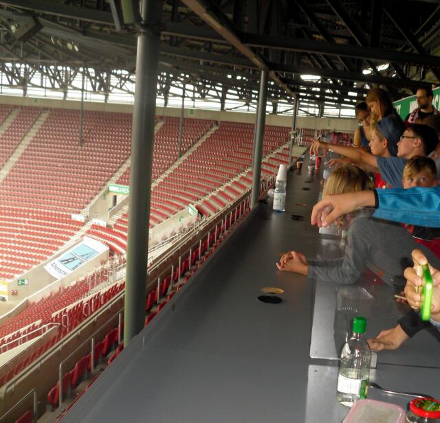Hier sitzt die Presse