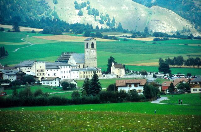 Benediktinerinnenkloster Sankt Johann (Sogn Gion) im Münstertal