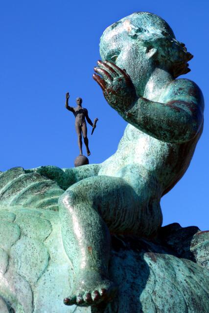 Putto mit Fackelträger am Maschsee-Nordufer, Hannover