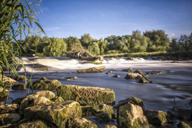 Wasserfall der "Leine" in Neustadt am Rübenberge (Niedersachsen)