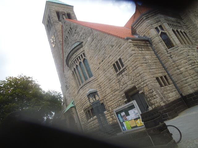 die kommenden Bilder zeigen die evangelisch-landeskirchliche Christus-Kirche