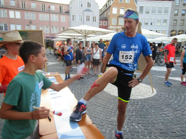 Manuel in Aktion mit seiner Roten Hand
