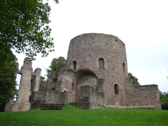 Die Krukenburg bei Helmarshausen