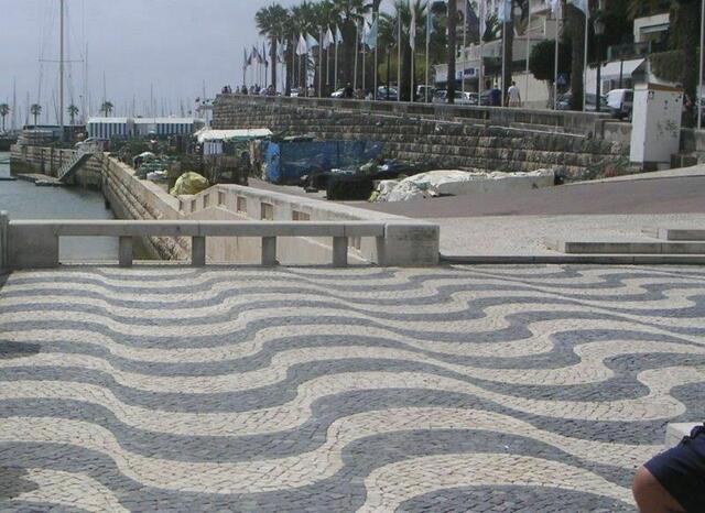 Cascais - Wellen an Land?
