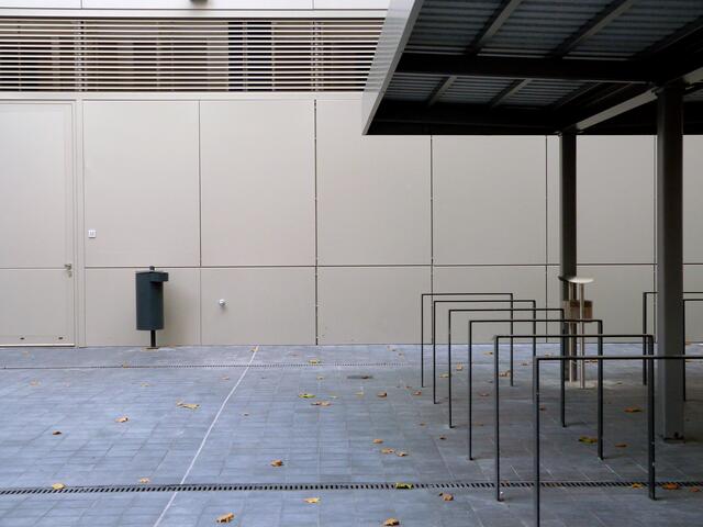 Abstrackt, Rückseite vom Theater am Aegi (Hannover-Mitte)