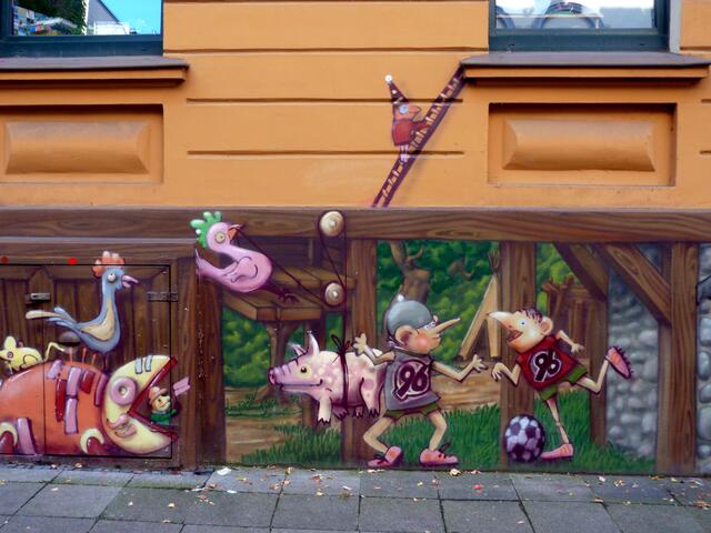 Graffiti mal anders (in Linden, Hannover)