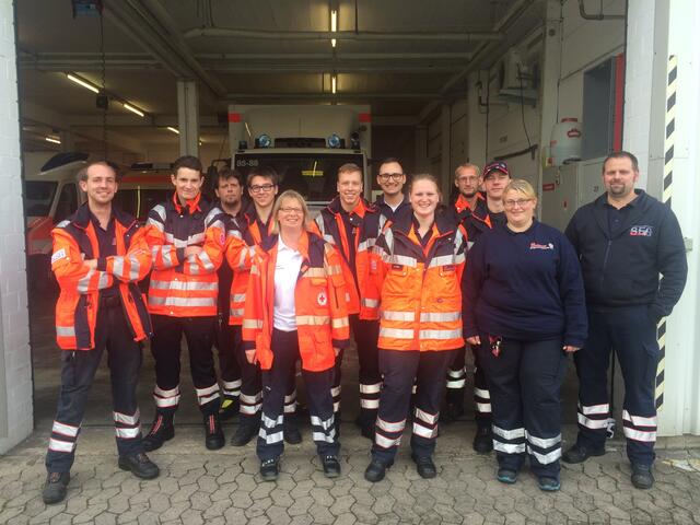 Ein Teil der Wunstorfer Kräfte vor dem Einsatz.