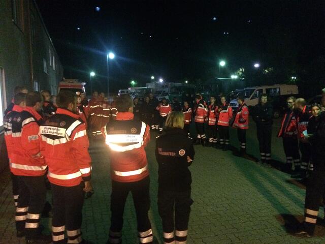 Besprechung der Einsatzkräfte