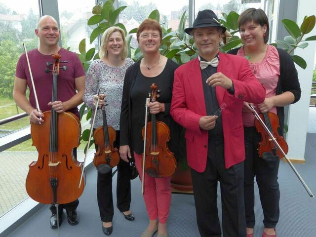 Stephan Kaller (Erzähler) und das Graf Carabas Quartett präsentieren "Der gestiefelte Kater"