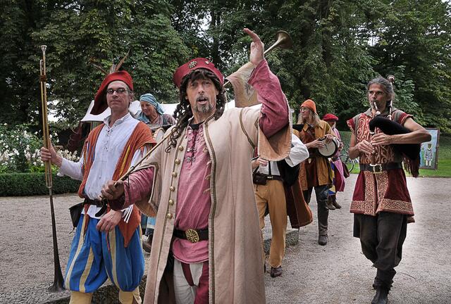 Mittelalter-Markt in Neustadt am Rübenberge zum Entdeckertag.