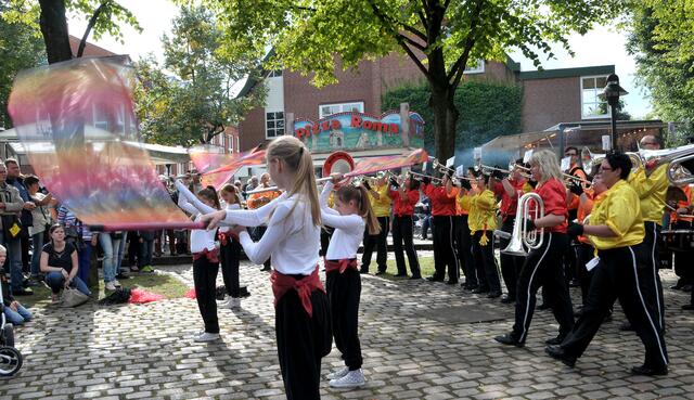 Stadtfest zum 800jährigen Jubiläum am Entdeckertag.