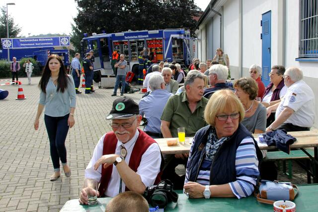 Schon am frühen Nachmittag waren zahlreiche Interessierte zur THW-Helfervereinigung gekommen.