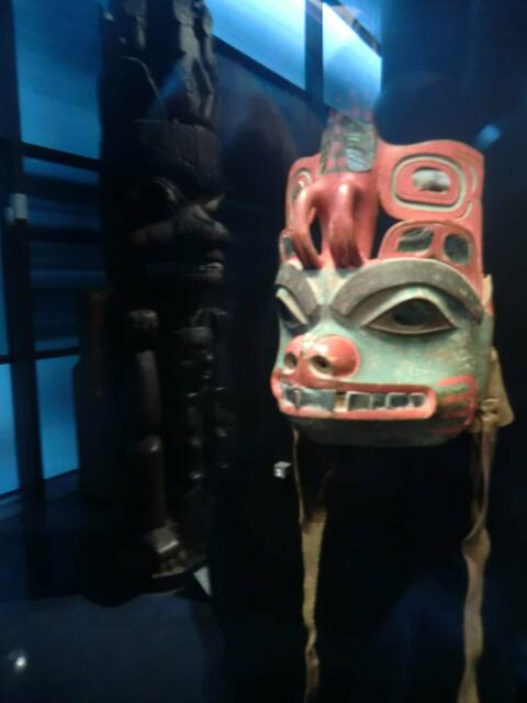 Maske aus British Columbia