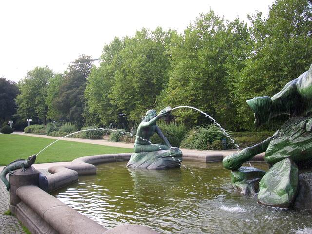 Der Stuhlmannbrunnen in Hamburg -Altona