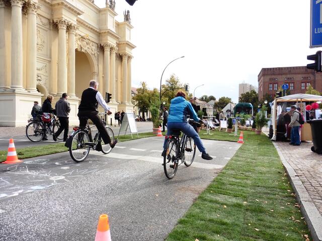 http://yogacycling.de/