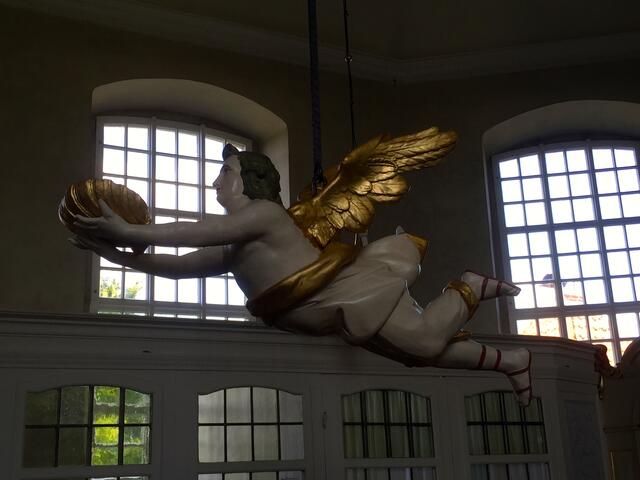 Der Taufengel in der Kirche zu Kirchwehren
