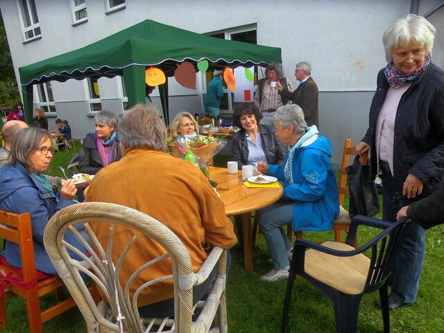 . . . "Herzlich Willkommen" beim Herbstfest  . . .