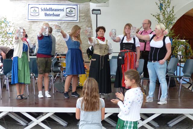 die Damen lassen sich auch nicht lumpen .....