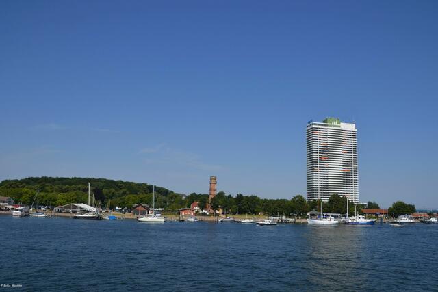 Lotsenberg, Alter Leuchtturm und Maritim in Travemünde (von links nach rechts) (Foto: Katja Woidtke)