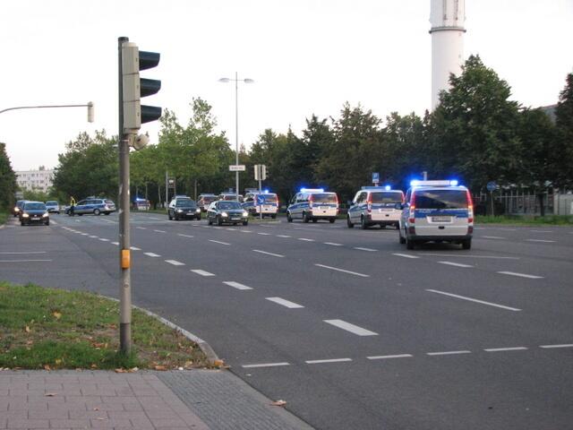 Die Kreuzung Plater Strasse Hamburger Allee mit dem Lenindenkmal war zentraler Punkt der Demo.