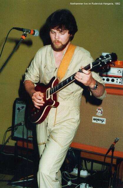 1982