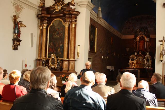 Besuch der Kobelkirche.